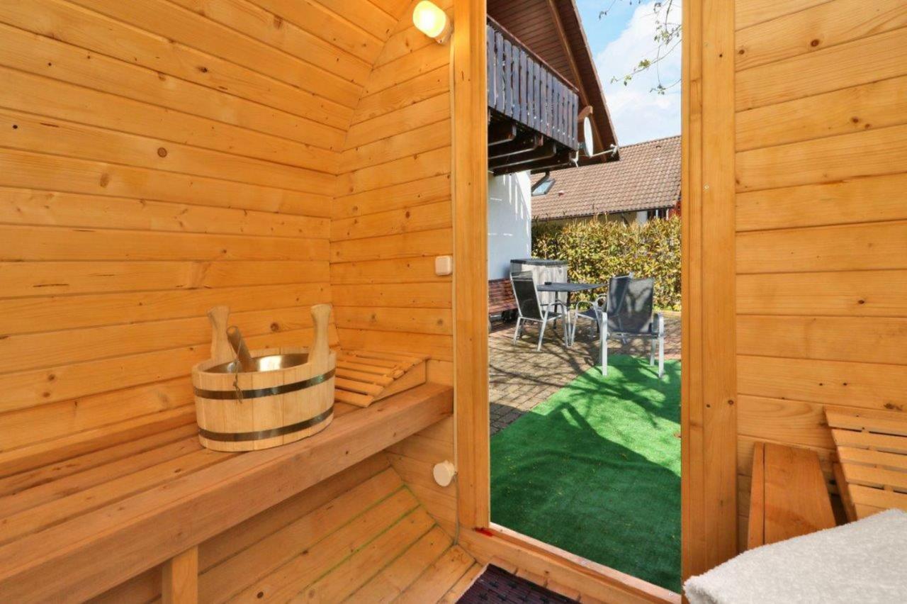 Seepark Kirchheim Ferienhaus Bei Nina Mit Sauna Exterior photo